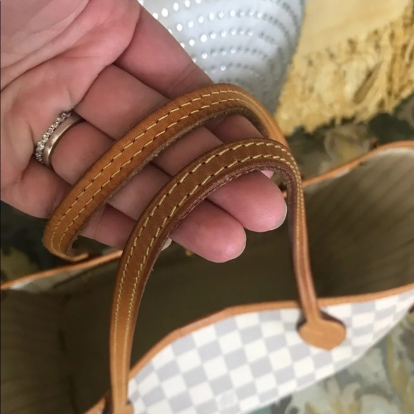 ❌SOLD❌Authentic Louis Vuitton Neverfull MM - Picture 6 of 8